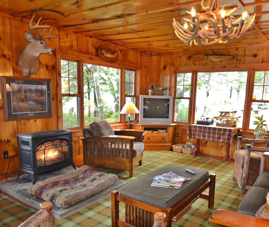 Tall Timber Lodge Pittsburg Exterior photo